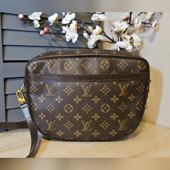 Authentic LOUIS VUITTON Jeune Fille GM Monogram Crossbody Shoulder Bag - Picture 2 of 11